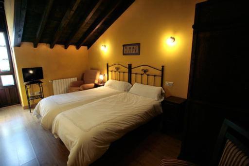 Hotel Rural Casa Cueto Infiesto Kültér fotó